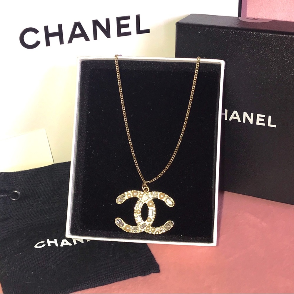Authentic Chanel Necklace.